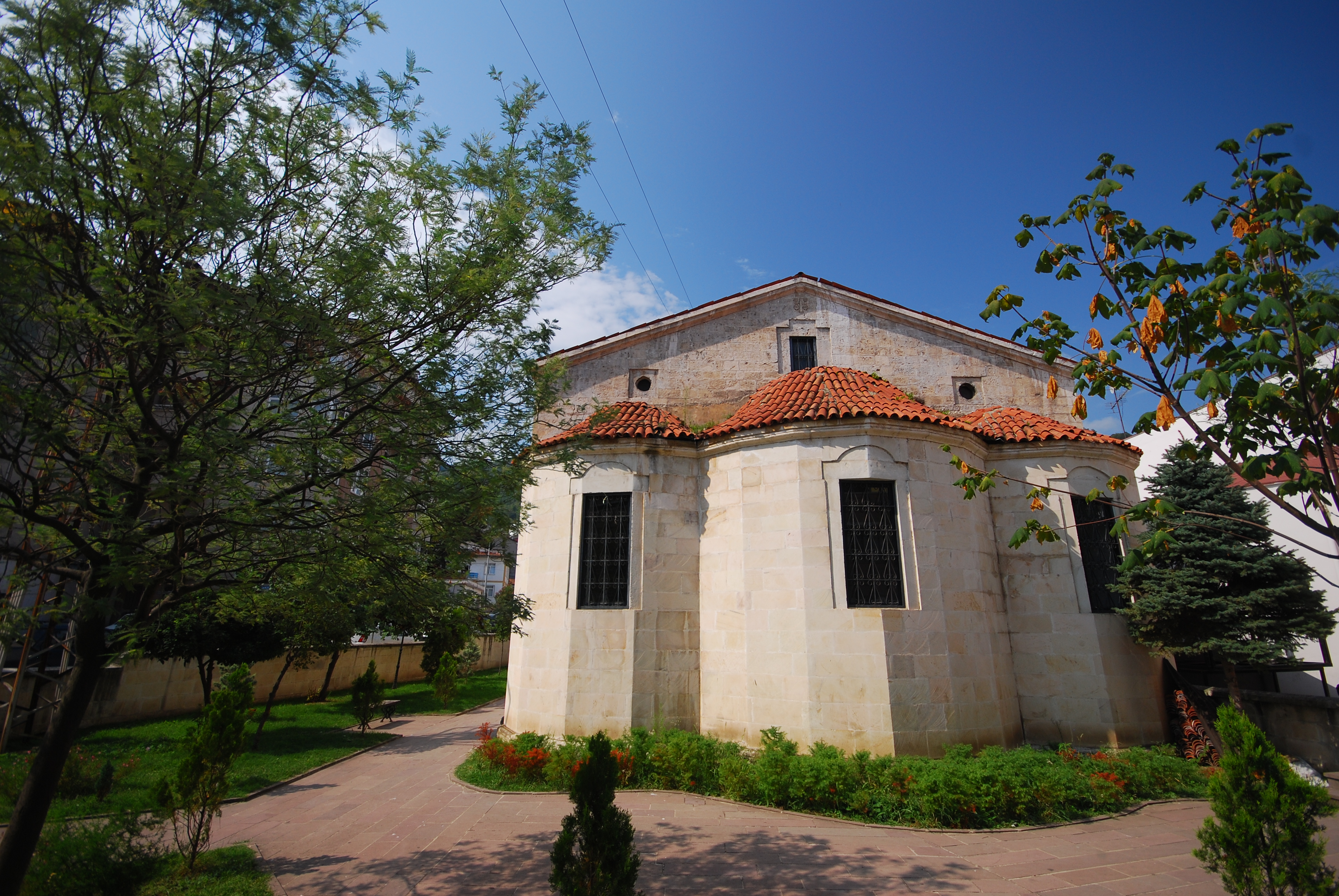 Düz Mahalle Kilisesi (OBB Tiyatrosu),