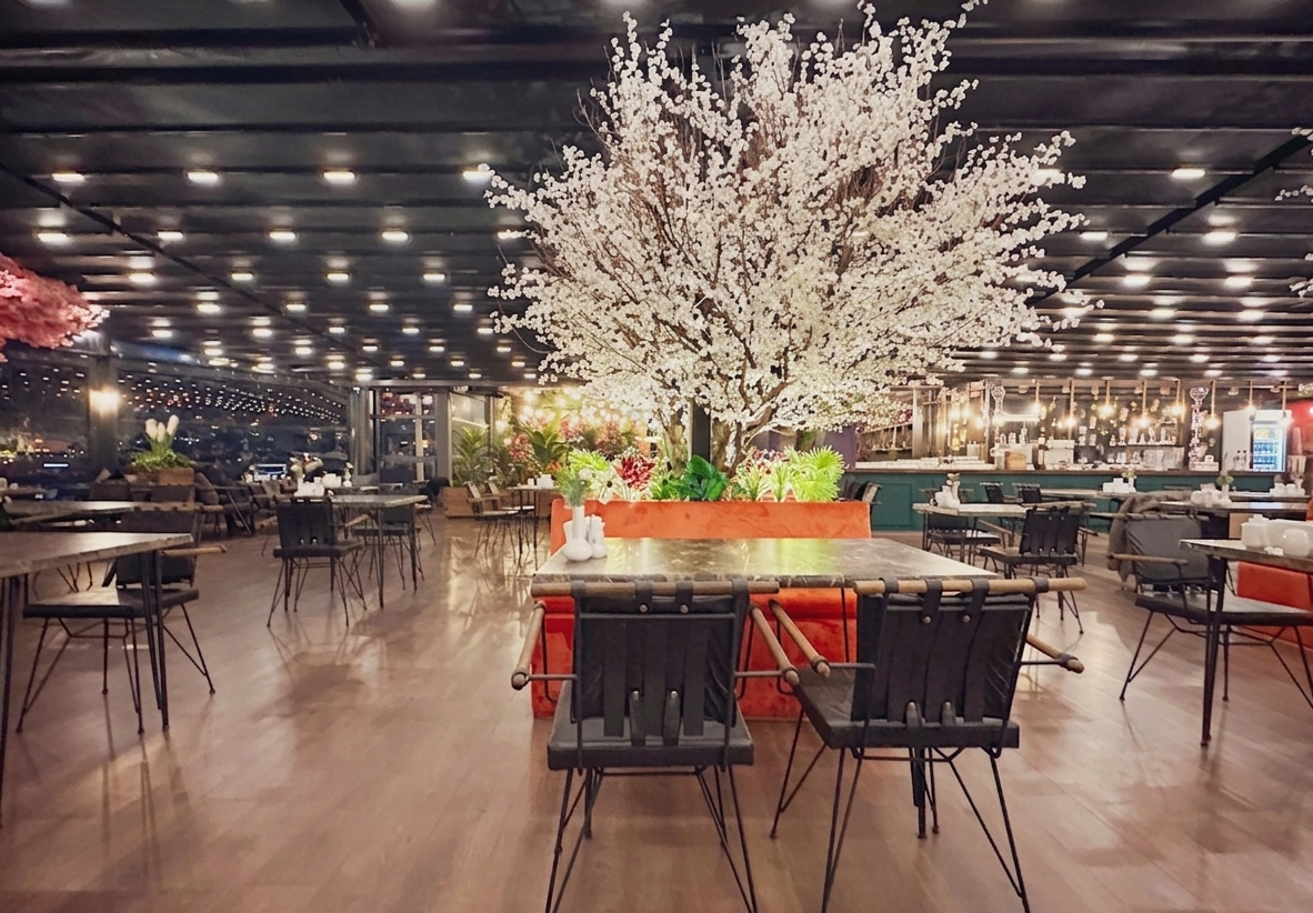 Big Bab Cafe & Restaurant