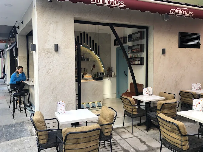 Minimus Cafe