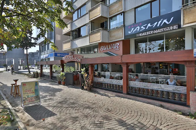 Bulvar Cafe