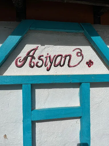 Aşiyan Perşembe