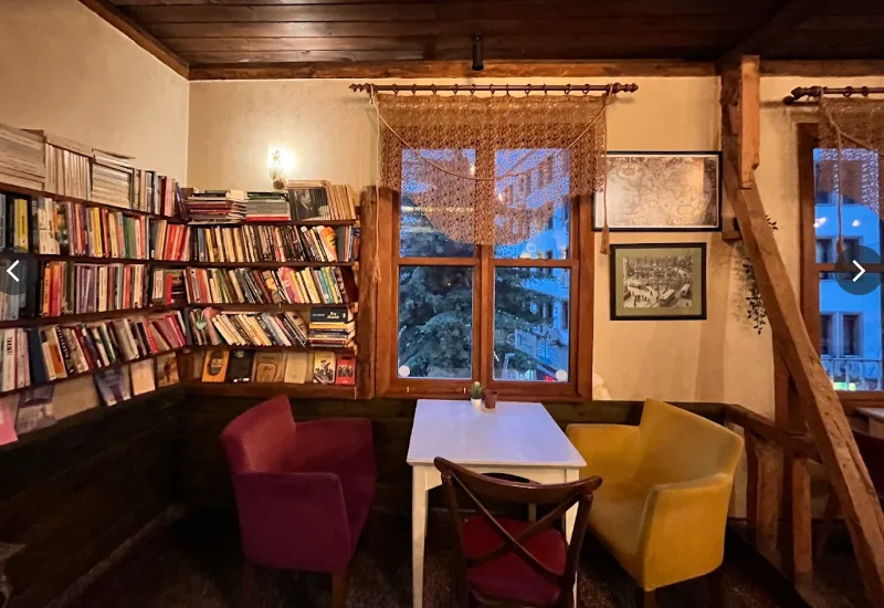 Serüven Kitap&Cafe