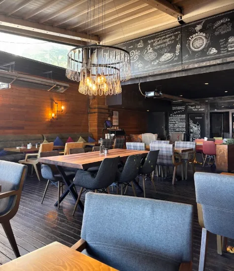 Corylus Cafe & Patisserie
